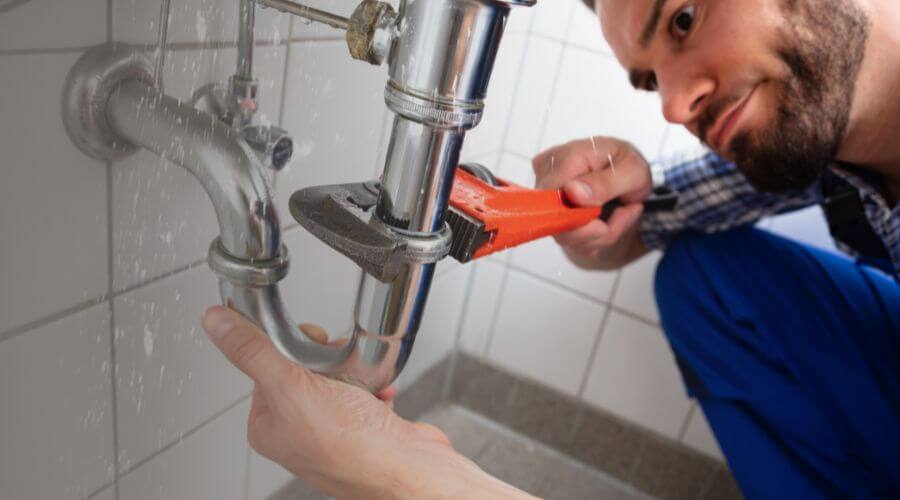 Professional same day plumber services in Fruitland, IA